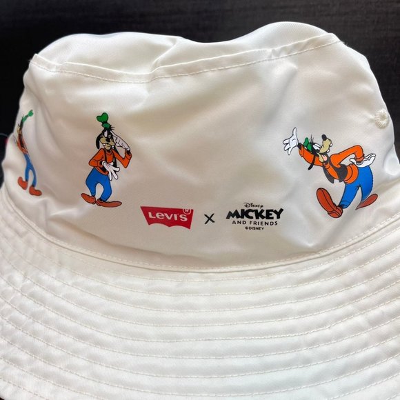 NEW Levi's x Disney Mickey & Friends Reversible Bucket Hat Adult Large - Picture 2 of 12